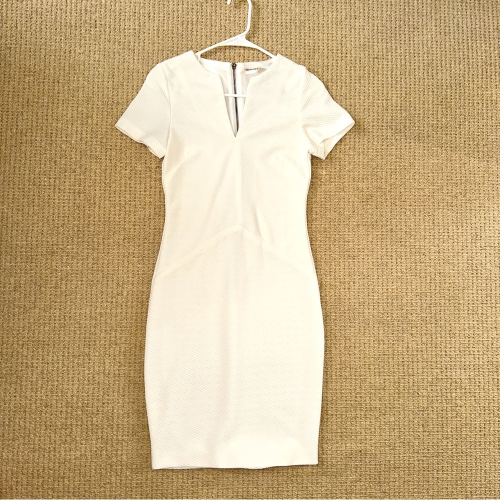 white bodycon dress